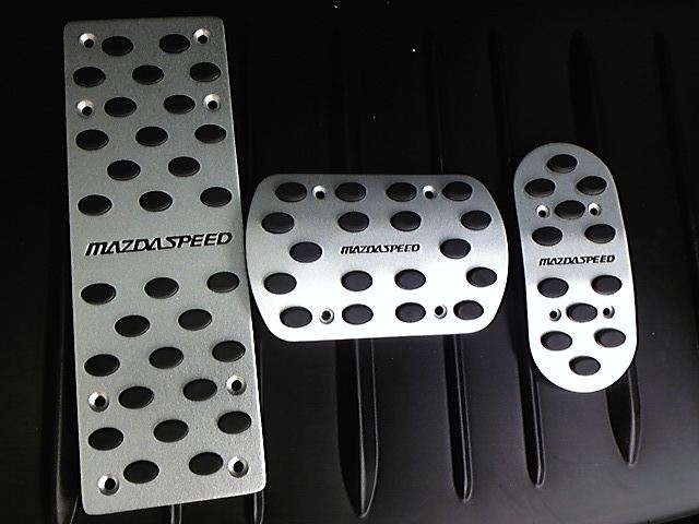 マツダスピードタイプアルミペダルセット のパーツレビュー