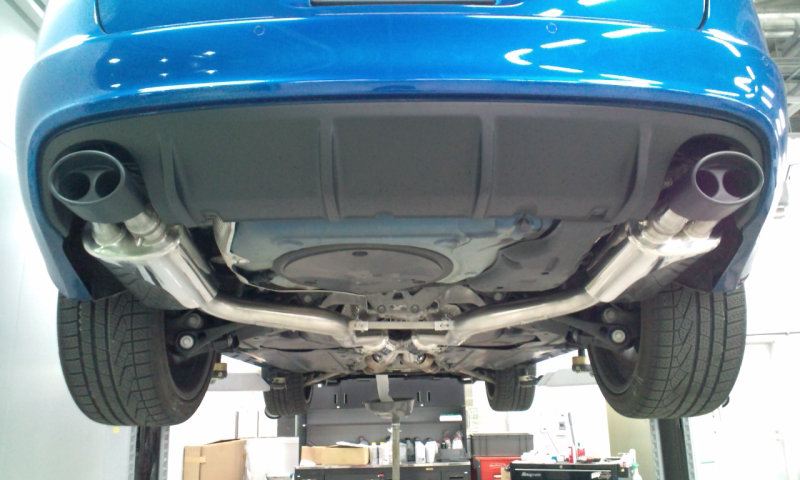 アウディ c6 RS6 ストレートマフラー