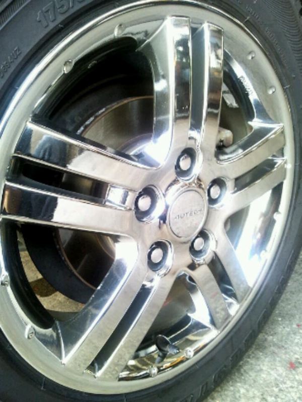 日産(純正) C25ライダー純正ホイール のパーツレビュー