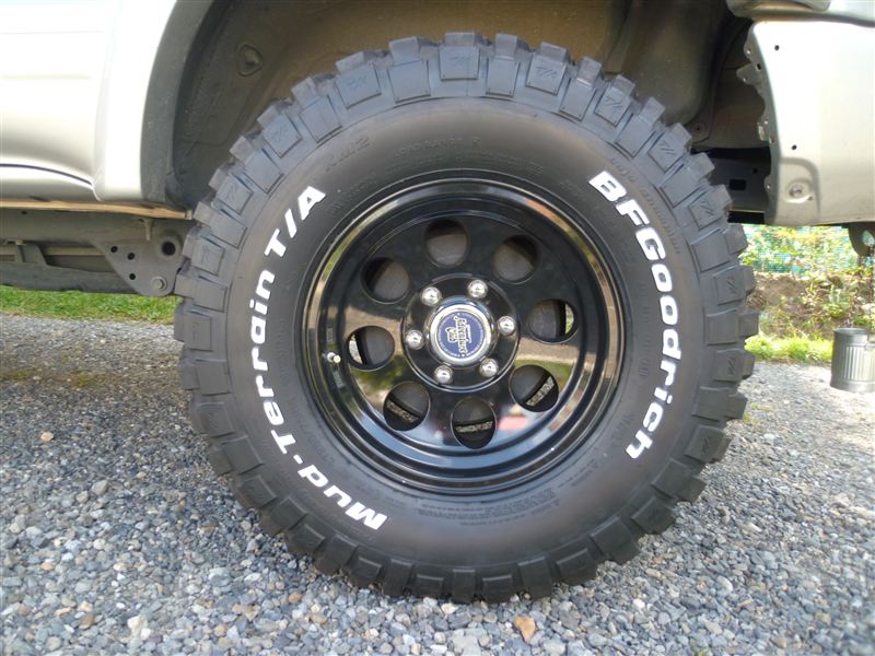 BFGoodrich Mud-Terrain T/A KM2 LT285/75R16 のパーツレビュー
