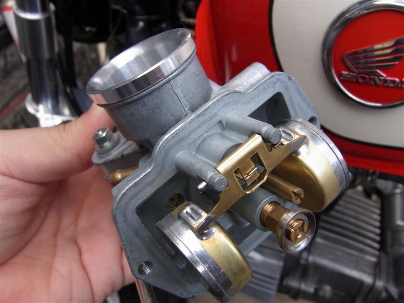 SP TAKEGAWA リアドラムブレーキ用ダンパーハブキット のパーツ