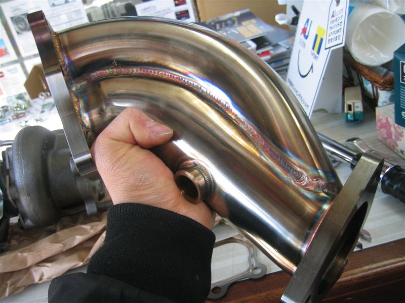 ER34 HKS タービンアウトレットパイプ
