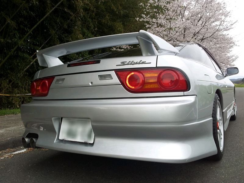 D-MAX / リアスポイラー（180SX）