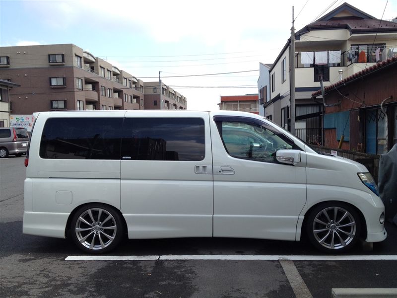 ニッサン E51 エルグランド 純正 17in 6.5J +48 PCD114.3 4本