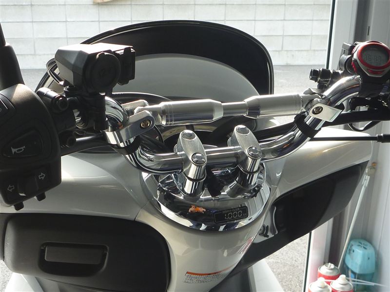 山崎技研工業 アジャスタブルハンドルブレース Type ｓ のパーツレビュー Pcx あぐる みんカラ