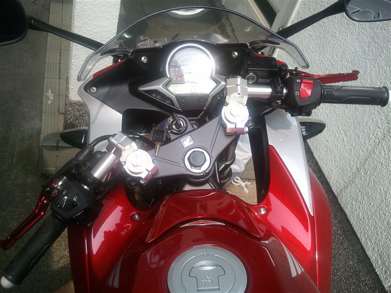 モリワキ ハンドルキット Cbr250r 11 のパーツレビュー Cbr250r バッツ みんカラ