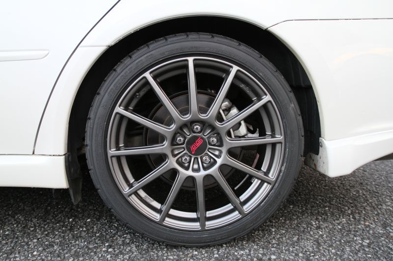 Sti 18インチホイール ガンメタ色 のパーツレビュー レガシィb4 スバシン スバライバー みんカラ
