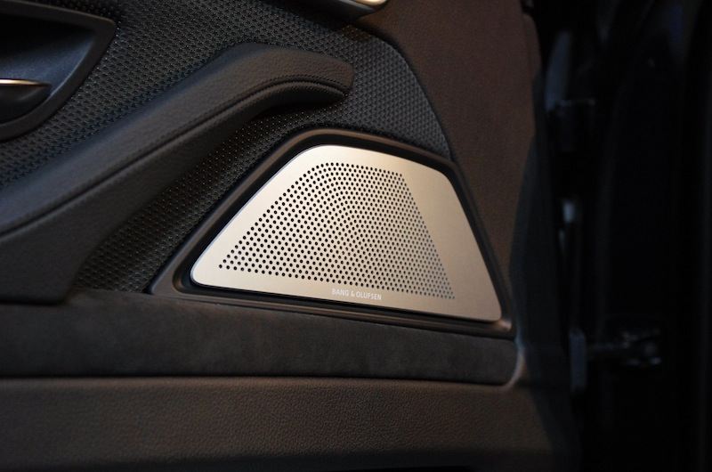 BMW(純正) Bang&Olufsen スピーカーカバー のパーツレビュー | 5