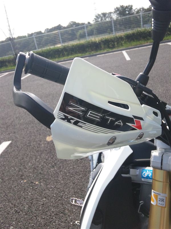 CRF250にZETA XC-Pro ハンドガード CRF250にZETA XC-Pro ハンドガード（ZETA アドベンチャーハンド