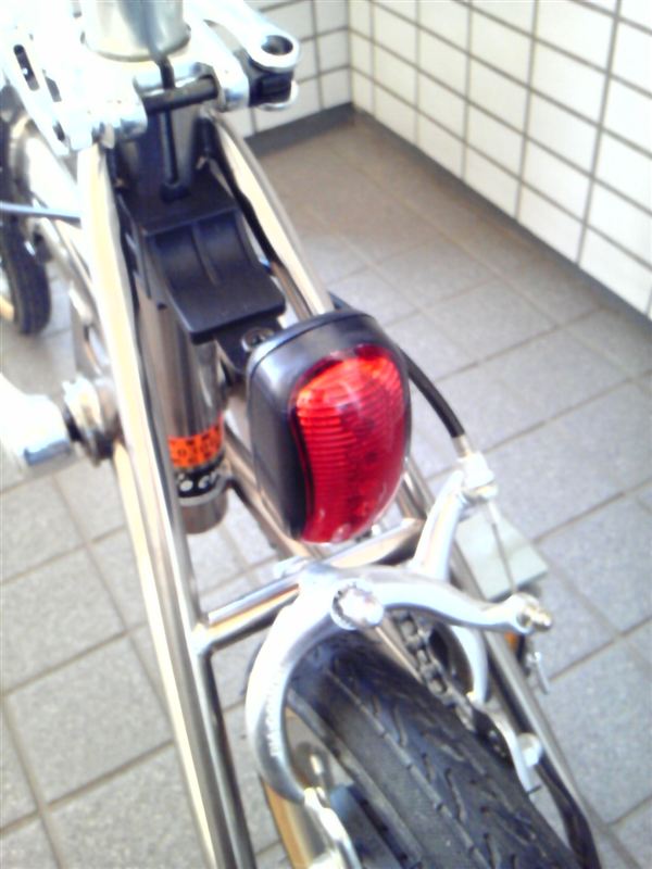 自転車 テールランプ 100 均