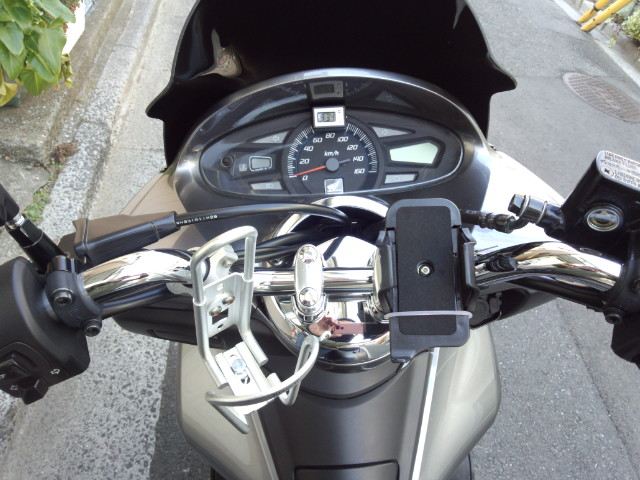 Minoura スマートフォン フォルダー のパーツレビュー Pcx エボ爺 みんカラ