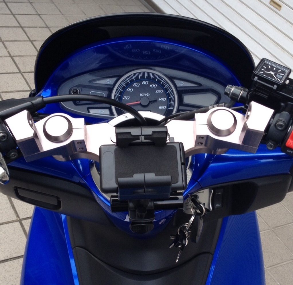 不明スマホホルダー 取付クランプ のパーツレビュー Pcx いしやん みんカラ 不明スマホホルダー 取付クランプ のパーツレビュー Pcx いしやん みんカラ