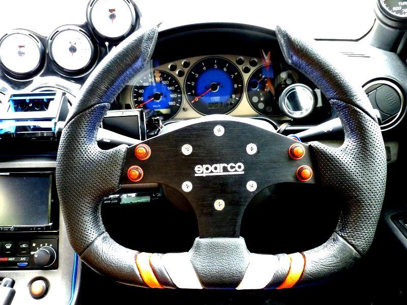 春夏新作 sparco STEERING WHEEL TUNING P104 Limite のパーツレビュー パーツ