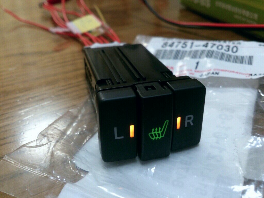 人気定番後付け シートヒーター La600 610s 2席セット トヨタaタイプスイッチ 燃費対策 寒さ対策に エンジン系パーツ 自動車 車 バイク 自転車 10 6 Www Firefreeze Com