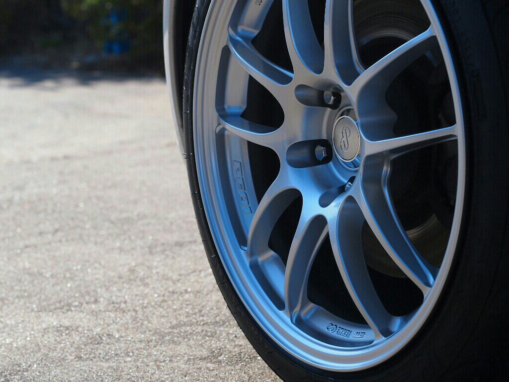 ☆セール エンケイ パフォーマンス ライン PF01 アルミホイール 18×9.0