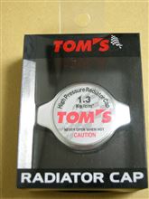TOM'S ハイブリッド オイルフィラーキャップ のパーツレビュー