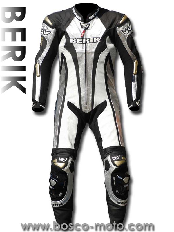 Boscomoto ベリック レーシングスーツ のパーツレビュー Cbr954rr オニカマス みんカラ