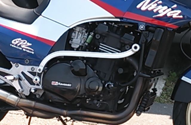 YELLOW CORN サブフレーム のパーツレビュー | GPZ900R(ぷりお YELLOW CORN サブフレーム のパーツレビュー | GPZ900R(ぷりお