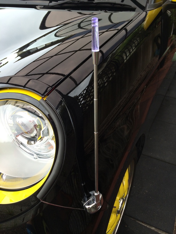 上海問屋 イルミネーション付 車用コーナーポール のパーツレビュー N One ケ スケサンタマリネ みんカラ