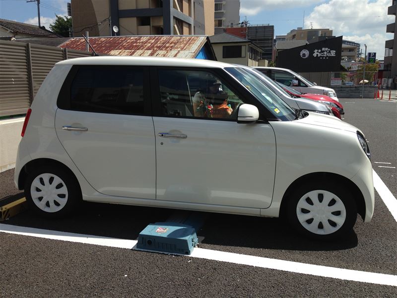 ホンダ 純正 N Box 純正 ホワイトホイールキャップ のパーツレビュー N One 大阪リッチドール嬢 みんカラ