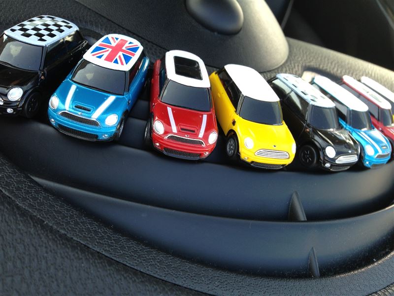 缶コーヒーのおまけ プルバックミニカー のパーツレビュー Mini Mini God みんカラ