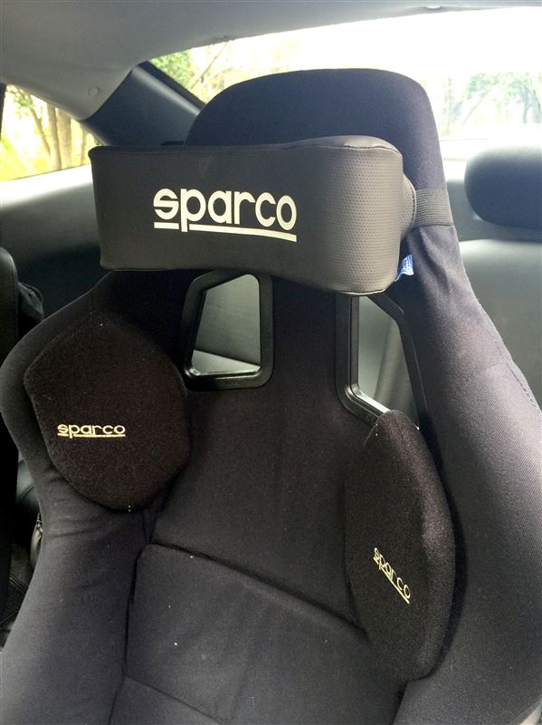 sparco ネックピロー