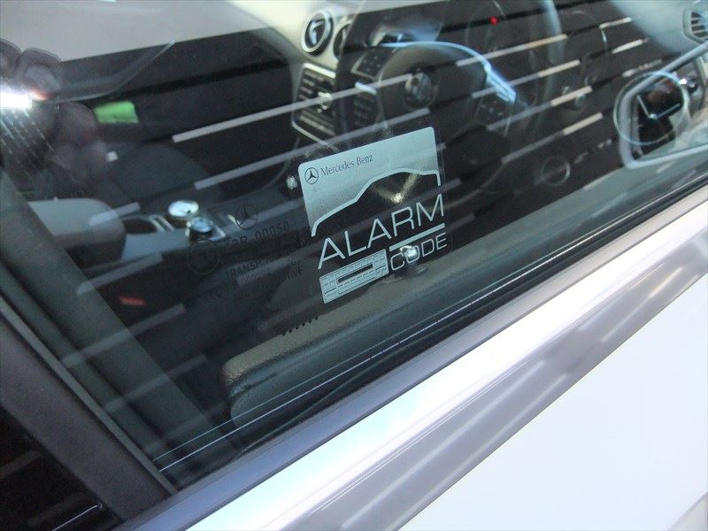 メルセデス・ベンツ(純正) ALARM ステッカー 2枚セット のパーツレビュー CLAクラス(しん吉・・) みんカラ メルセデス・ベンツ(純正) ALARM ステッカー 2枚セット のパーツレビュー CLAクラス(しん吉・・) みんカラ