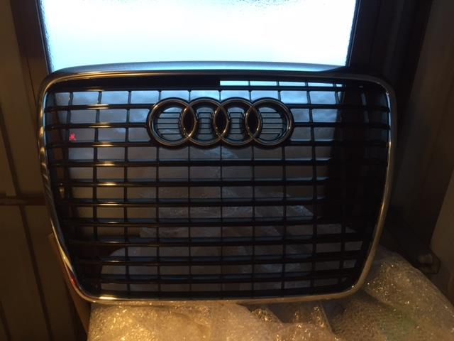 Audi純正(アウディ) アウディ純正 A6 4F後期用フロントグリル の