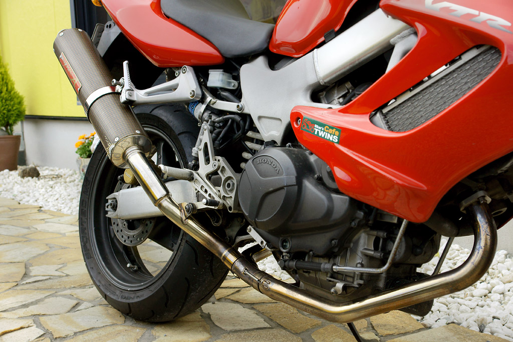 ヤマモトレーシング Spec A Sus2 1 2 カーボン のパーツレビュー Vtr1000f Fire Storm ファイアーストーム Nyansu みんカラ