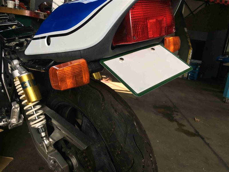 自作 フェンダーレスキット のパーツレビュー | GSX400