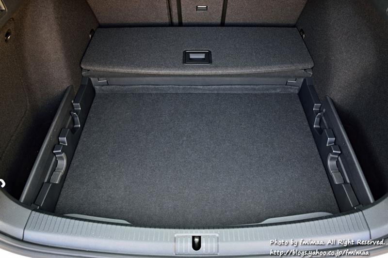 VW / フォルクスワーゲン純正 ラゲージルームアンダーボード の