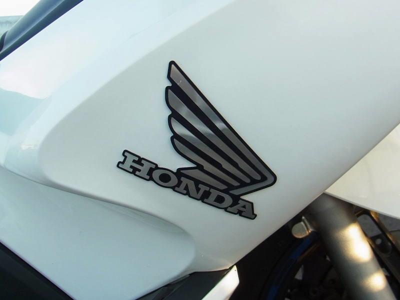 ホンダ 純正 立体エンブレム のパーツレビュー Pcx ぶったまん みんカラ