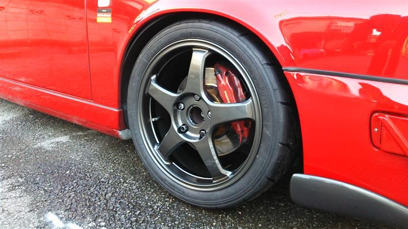 YOKOHAMA ADVAN A050 265/35/18 G/S COMPOUND FOR F2637 - Black