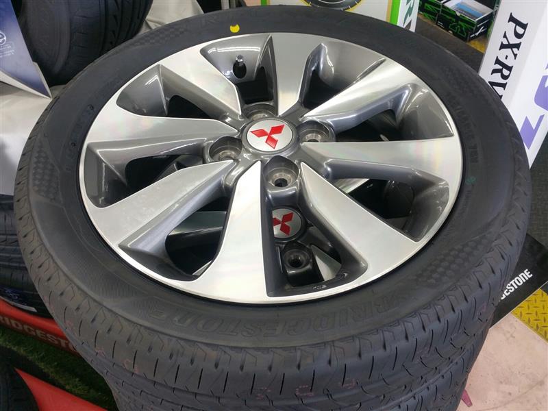 沸騰ブラドン 三菱自動車(純正) eKスペースカスタム15インチアルミホイール の タイヤ・ホイール