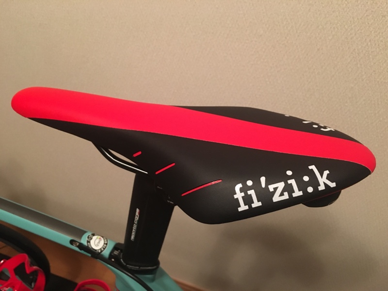 フィジーク fi'zi:k アリオネ R7 チェレステ 赤 - メルカリ