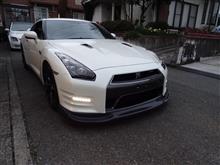 NISSAN GT-R日産(純正) MY13フロントバンパーの全体画像