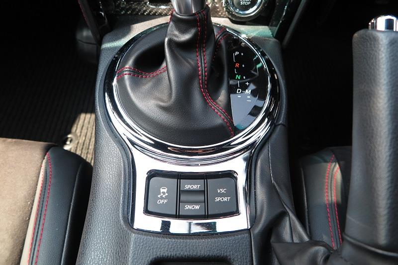 86 zn6 BRZ zc6 前期AT仕様 後期型にも シフトパネル パターン