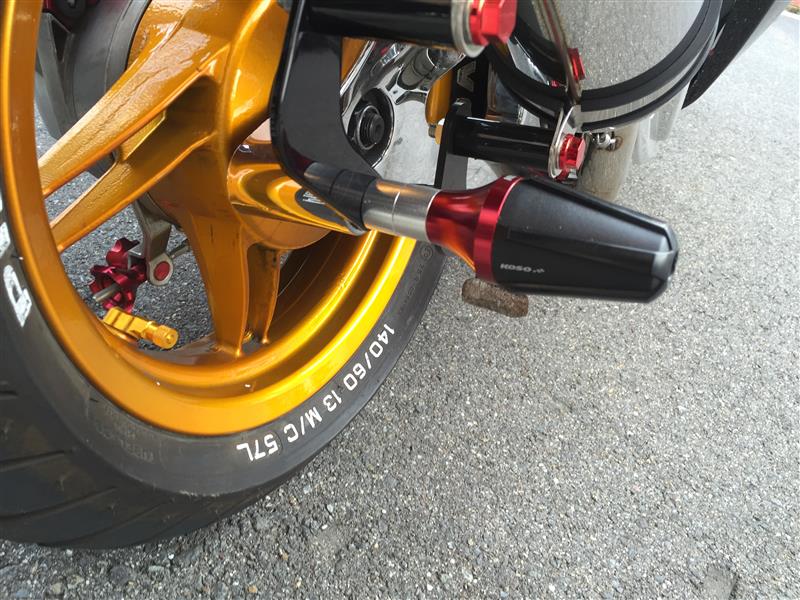 KOSO 汎用 マフラースライダー レッド M8/M10 のパーツレビュー PCX(i777) みんカラ KOSO 汎用 マフラースライダー レッド M8/M10 のパーツレビュー PCX(i777) みんカラ