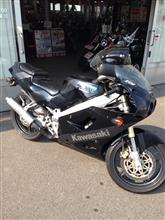 ZXR250ダイシン スリップオンマフラーの単体画像