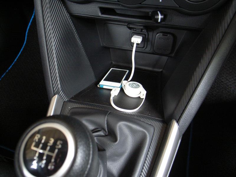 ダイソー Ipod接続用ケーブル のパーツレビュー デミオ 246am3 みんカラ