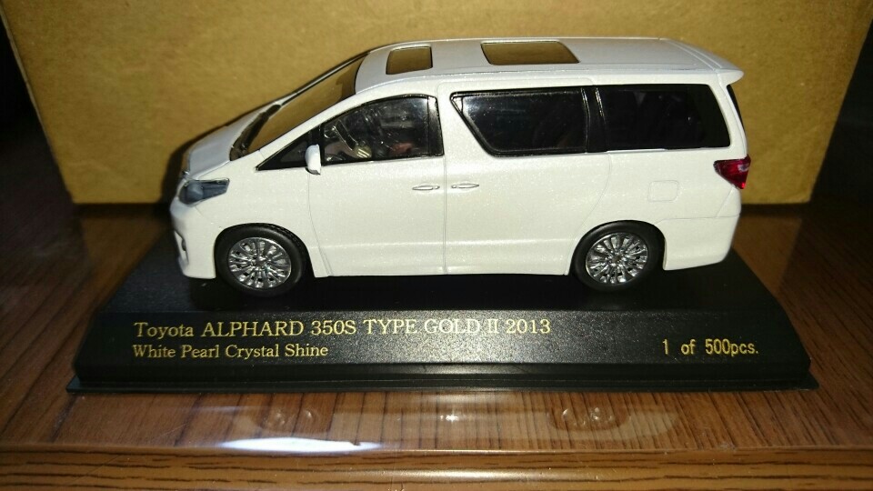 1/43 トヨタ アルファード 350S タイプ ゴールド 2 2013