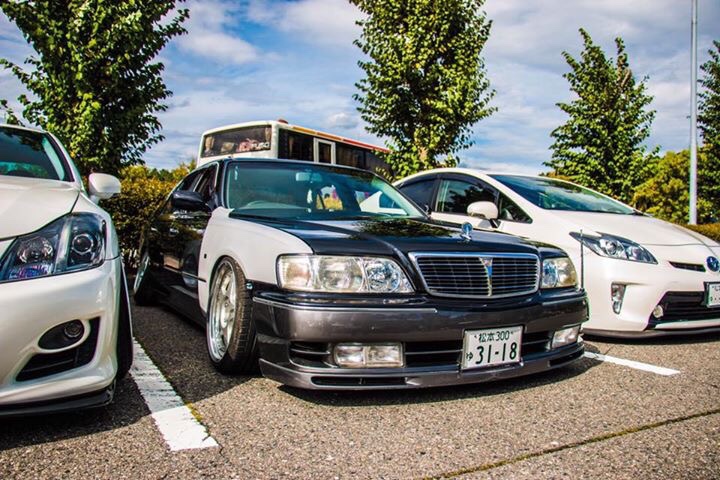 F50シーマ 日産純正オプション すく 電動コーナーポール 先端ブルーイルミ