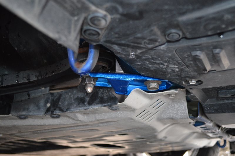 VW GOLF7 R × iSWEEP Front Lower Arm Power Brace : イシカワ