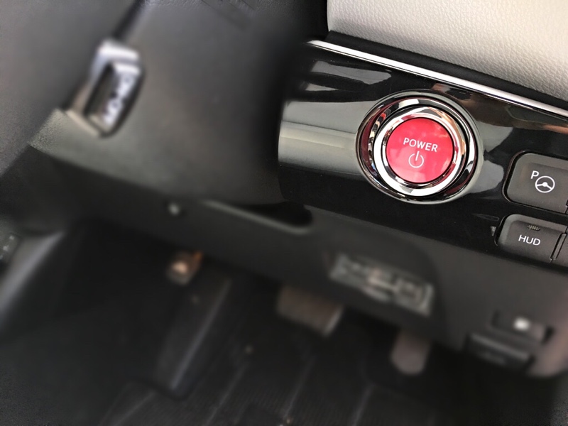 トヨタ(純正) ピンククラウン用プッシュスタートスイッチ の