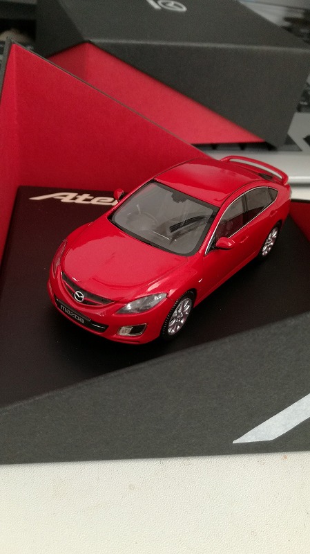 ミニカー 1/18 マツダ アテンザセダン 2014 Amazon | マツダ特注 1/18 マツダ アテンザ セダン レッド