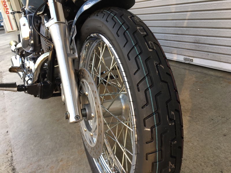 ダンロップ Kabuki D404 100/90-19 (バイク用タイヤ) 価格比較