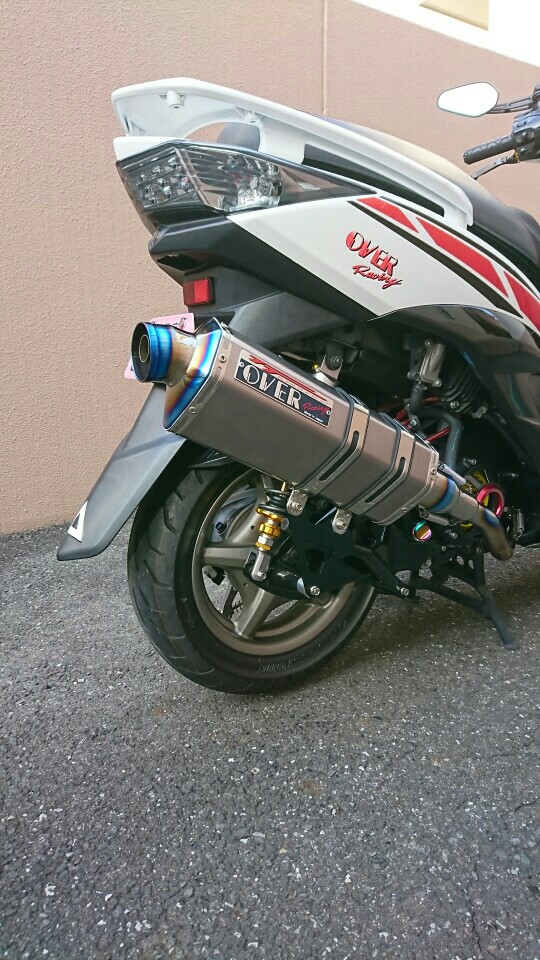 OVER RACING TT Fomuler フルチタン マフラー のパーツレビュー