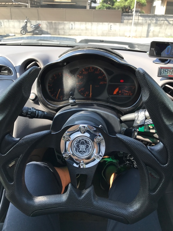 シモーニレーシング X4 スポーツステアリングホイール シモーニレーシング X4 スポーツステアリングホイール