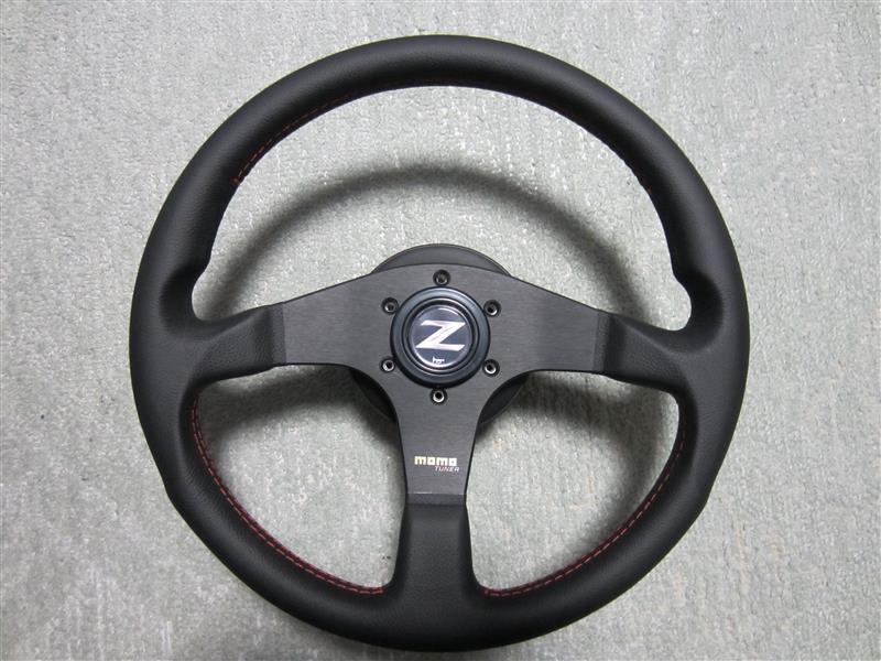 momo Tuner (350mm) のパーツレビュー | フェアレディZ(謎ピカ