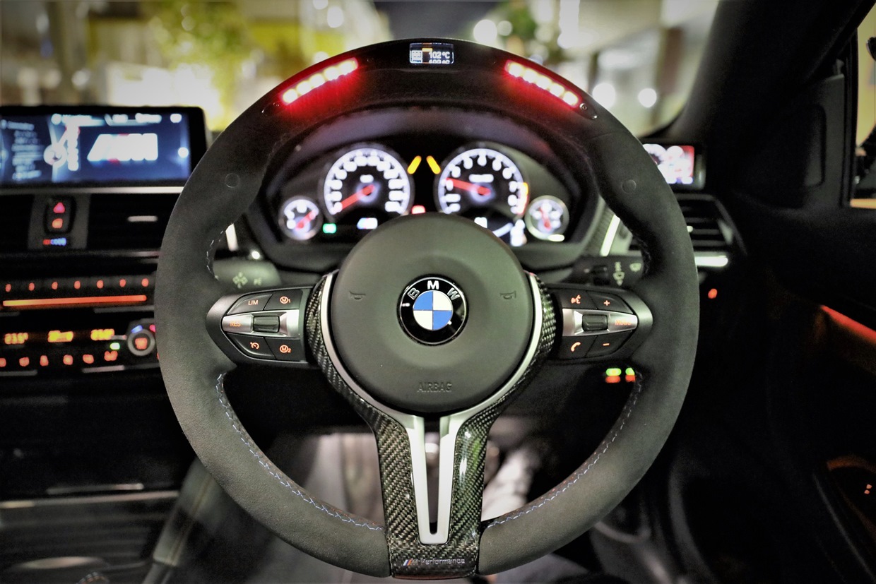 BMW F82 M4純正 ステアリング ハンドル